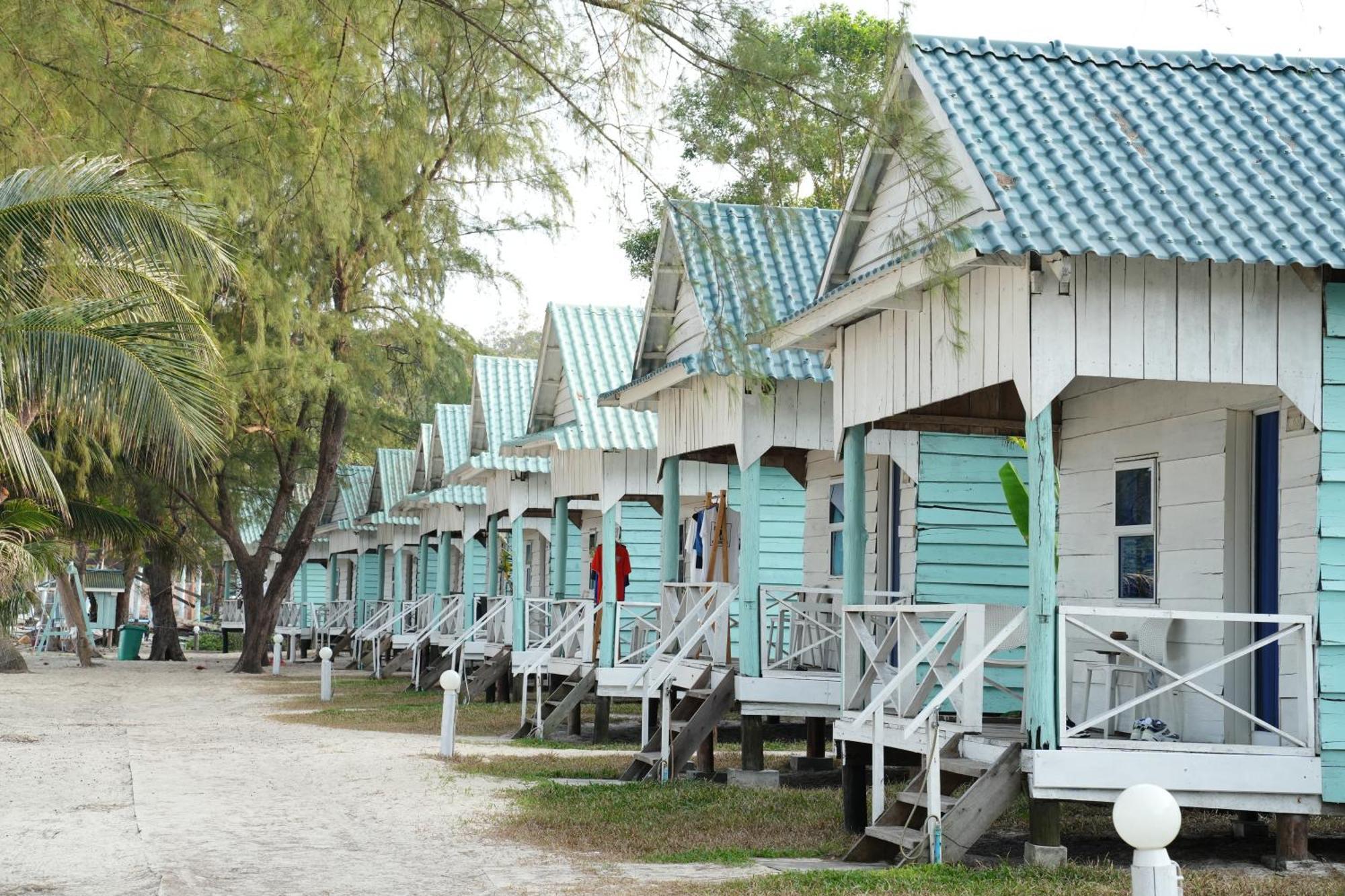 Sandy Beach Bungalows By Ehm Koh Rong Sanloem Exterior foto
